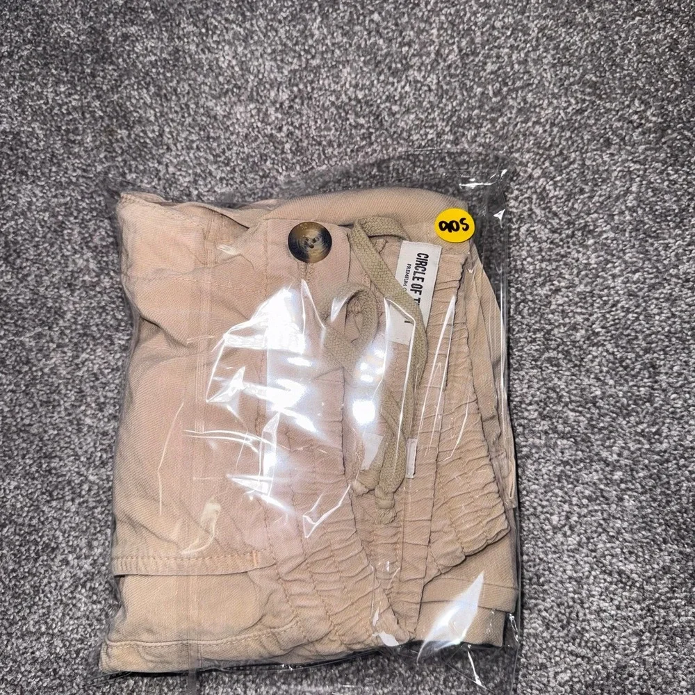 Circle of Trust Women's Khaki Linen Drawstring Pants - Size 28 (Size 6) - Picture 10 of 10